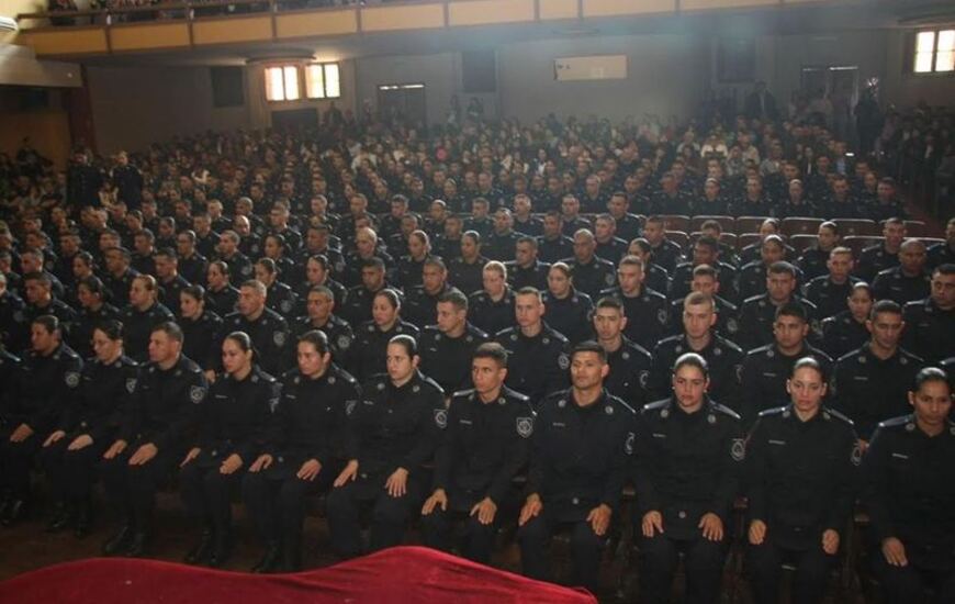 Imagen de Santa Fe incorpora 199 nuevos agentes a la Polic&iacute;a de la provincia