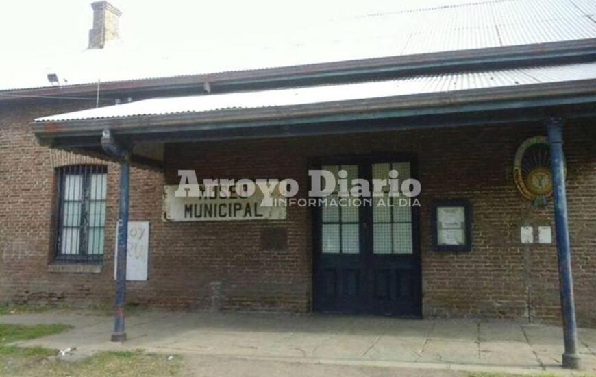 Hace tiempo. Una de las últimas exposiciones que se conoció fue la recordada muestra de juguetes antiguos realizada ya hace varios años atrás.