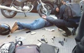 Imagen de Desbaratan a una banda armada que acababa de asaltar una financiera en el microcentro rosarino