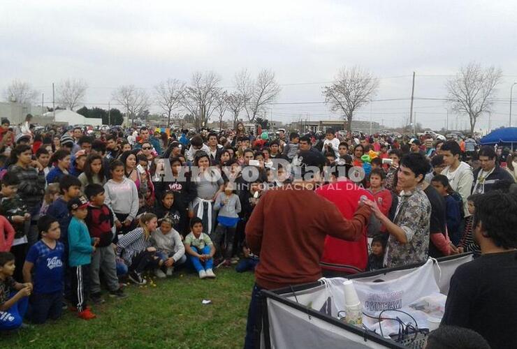 Postales. Esta es una de las postales que dejó la jornada del día del niño organizada por Super Solidario