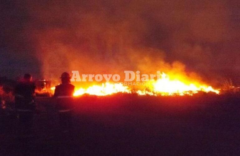 Conocen el lugar. Bomberos ya trabajó en varias ocasiones en este mismo lugar y por incendios similares.