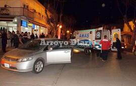 Al hospital. La persona herida fue trasladada por AMAS al efector público local.