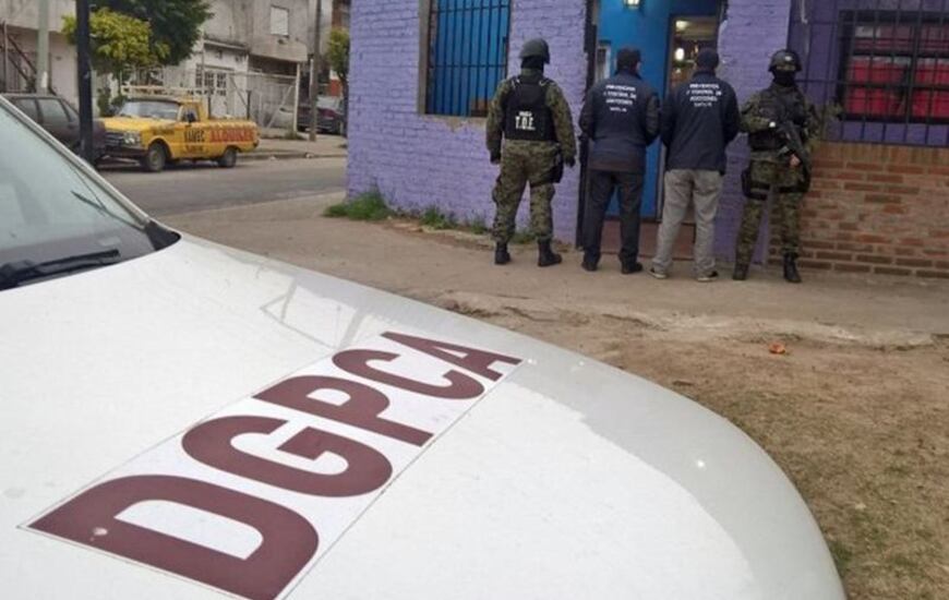 Imagen de Tres detenidos tras el allanamiento de dos b&uacute;nker de drogas