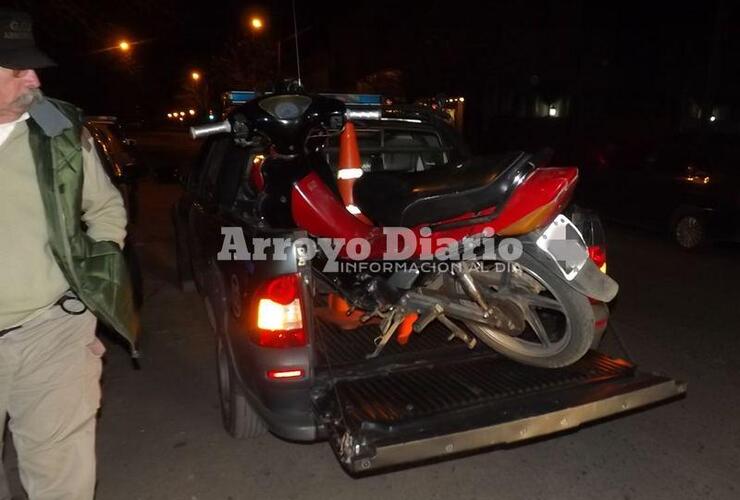 Trabajo en conjunto. Gracias al buen desempeño de la Guardia Urbana Municipal, la policía logró arrestar a los ladrones.