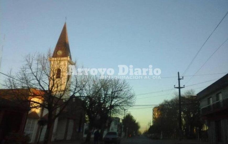 Siempre est&aacute;. Despuntaba el sol y llegaba para quedarse todo el d&iacute;a.