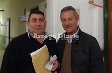 En la municipalidad. El Secretario de Obras y Servicios Públicos, Horacio Garzia junto al Director de Maestranza, Adrián Spina.