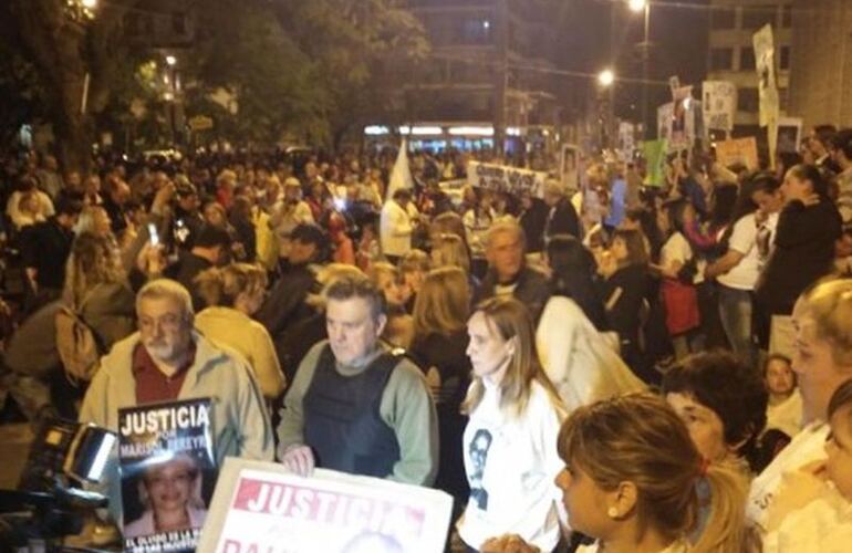 Imagen de Una multitud volvió a marchar por Rosario para pedir más seguridad y justicia