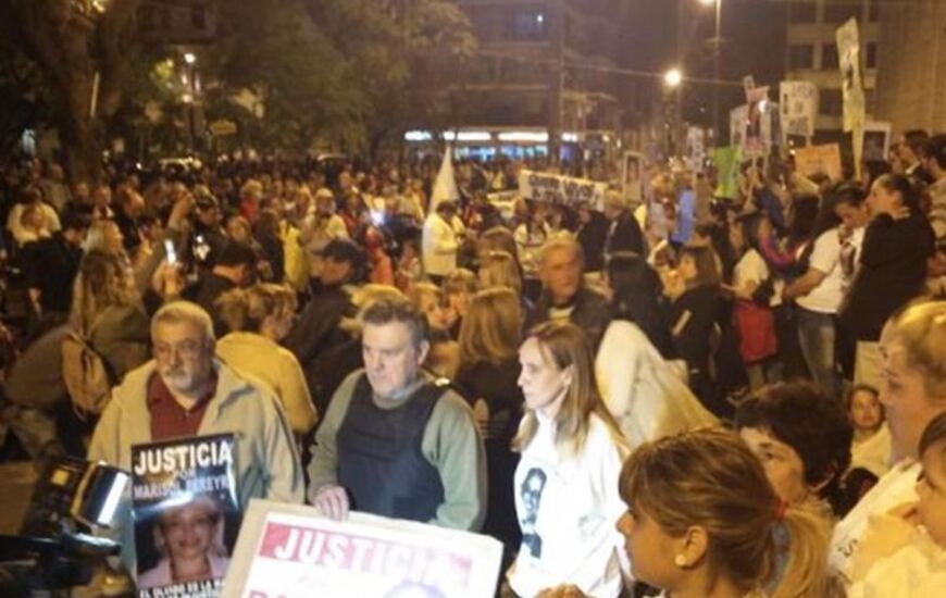 Imagen de Una multitud volvió a marchar por Rosario para pedir más seguridad y justicia