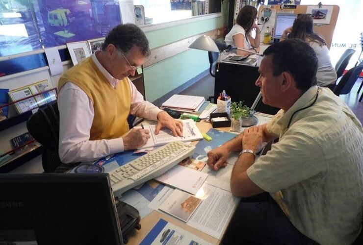 Más beneficios para el afiliado. Sergio Gaudio y Sergio Ricci firmando el convenio. Foto: Facebook