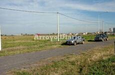 En el lugar. Garzia acompañó al agrimensor mientras llevaba adelante su trabajo.