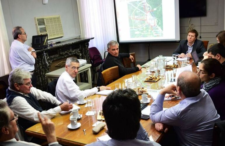 Imagen de La provincia avanza con los proyectos de acceso a puertos de la zona sur del Gran Rosario