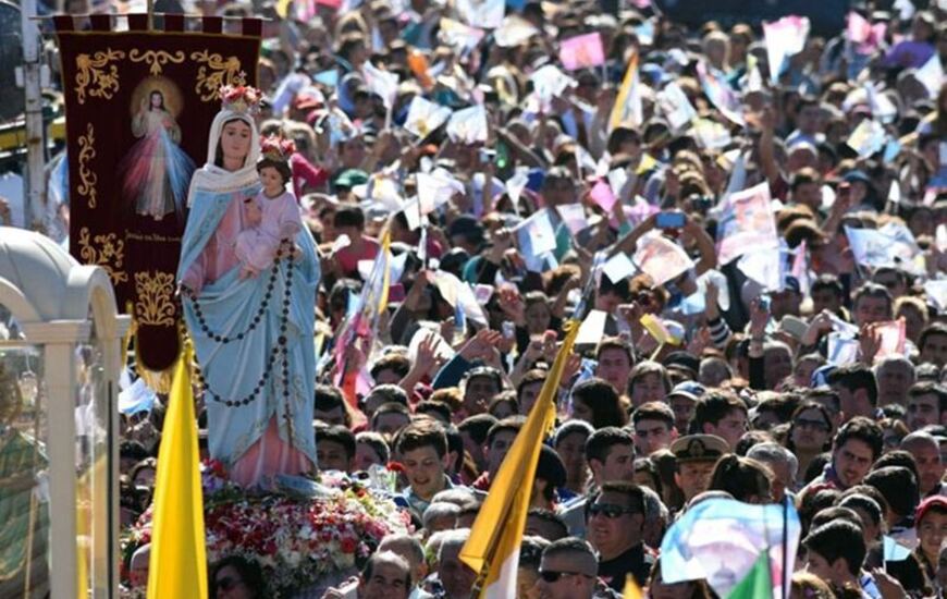 Imagen de Miles de fieles celebran a la Virgen del Rosario en San Nicolás