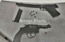 Un rev&oacute;lver y una pistola. Las armas que le fueron secuestradas al octogenario no estaban registradas.