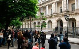 Imagen de Rosario: Amenaza de bomba en la Facultad de Abogacía