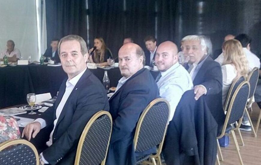 De izquierda a derecha. En representación de Arroyo Seco asistieron Daniel Tonelli, Carlos Sánchez, Julián Polinesi y Miguel Ángel Coradini. Foto: Facebook Daniel Tonelli