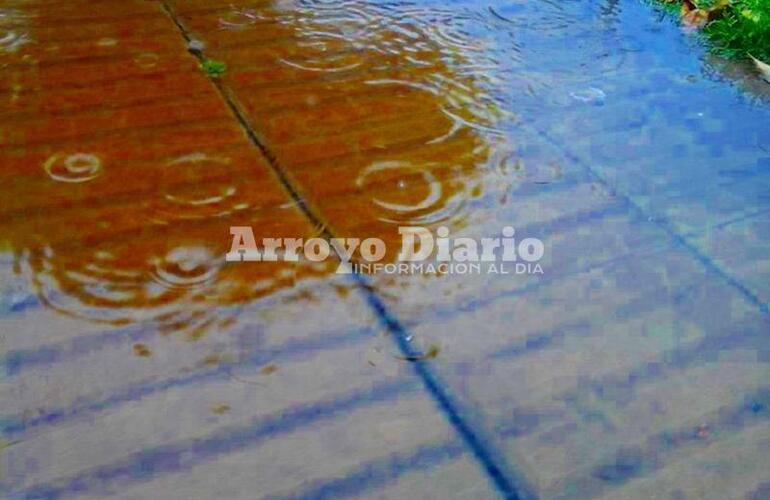 Imagen de Llueve y lloverá durante todo este miércoles