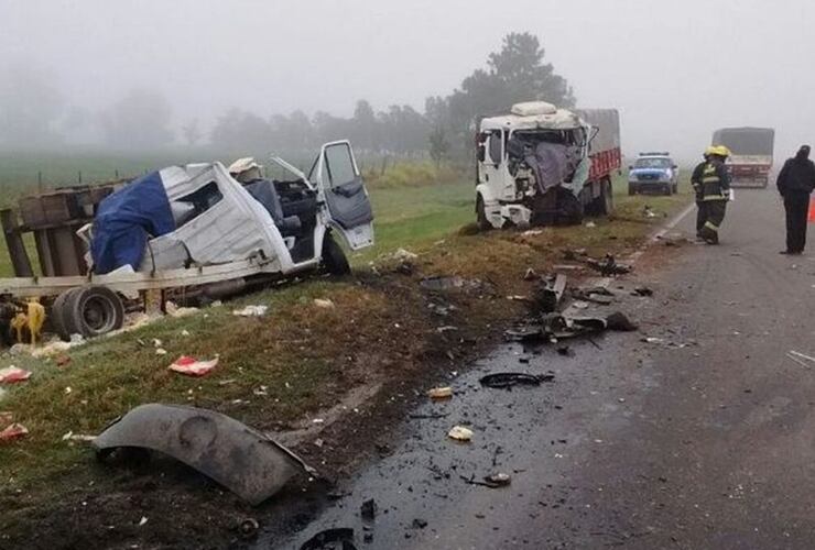 En uno de los carriles estuvo cortada la circulación vehicular. Foto: Twitter / @gbgabibruno