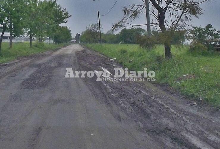 Este mediodía. La imagen fue tomada este jueves al mediodía pero esta mañana temprano la situación era aún más complicada.