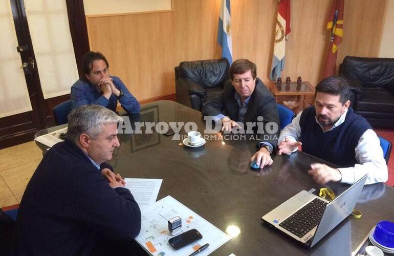 En la intendencia. La reunión tuvo lugar esta mañana en la municipalidad. Foto: Gentileza Gobierno Municipal.