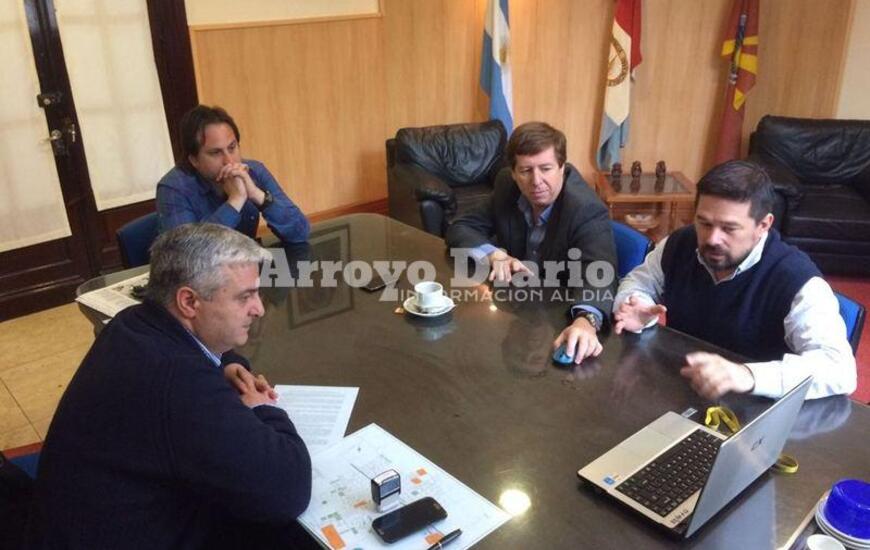 En la intendencia. La reunión tuvo lugar esta mañana en la municipalidad. Foto: Gentileza Gobierno Municipal.