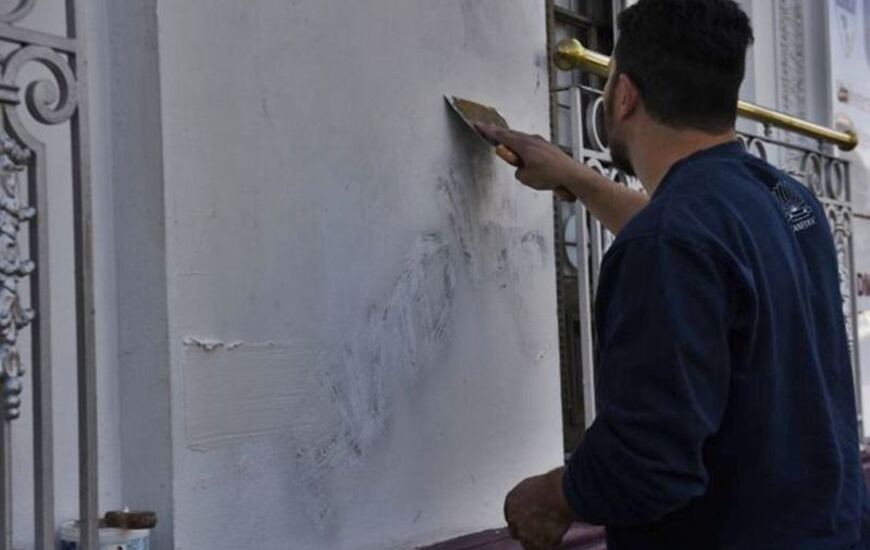 Imagen de El municipio se har&aacute; cargo de limpiar las pintadas en inmuebles privados