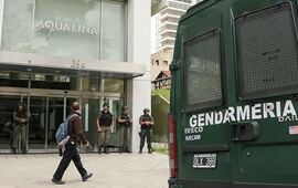 Uno de los allanamientos este mi&eacute;rcoles por la ma&ntilde;ana. Foto: Alan Monz&oacute;n/Rosario3.com