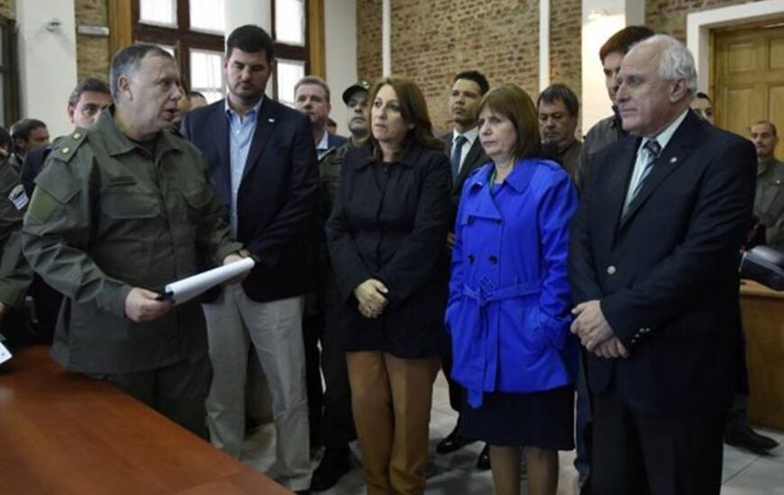 Imagen de Bullrich confesó que la provincia contará con 2.984 agentes federales