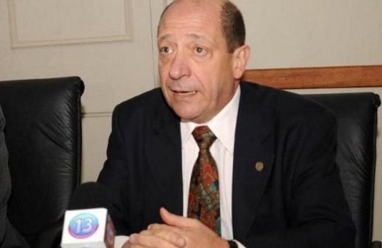 Superti: �&iquest;Los que hablan de doble moral saben del principio de inocencia?".