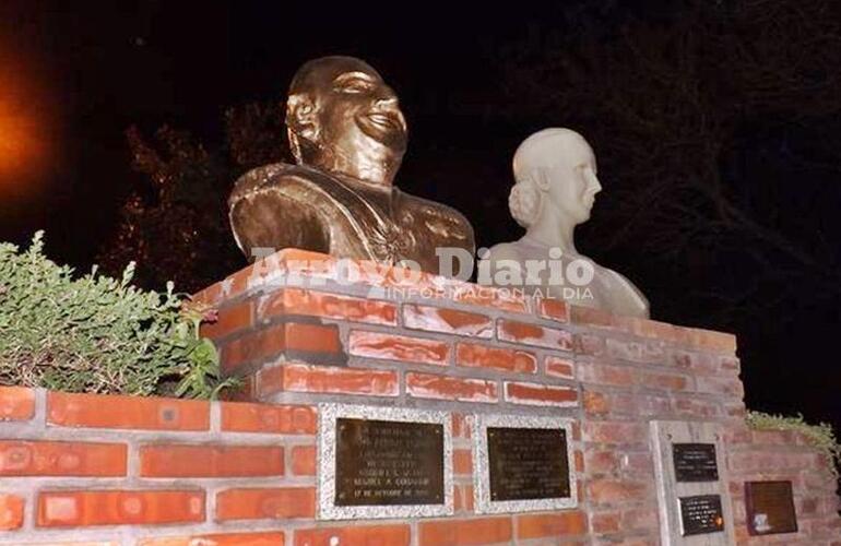 En el mismo lugar. Como cada a&ntilde;o, el acto se realizar&aacute; en el lugar donde se emplazan los bustos de Eva Duarte y Juan Domingo Per&oacute;n. Foto: Archivo AD