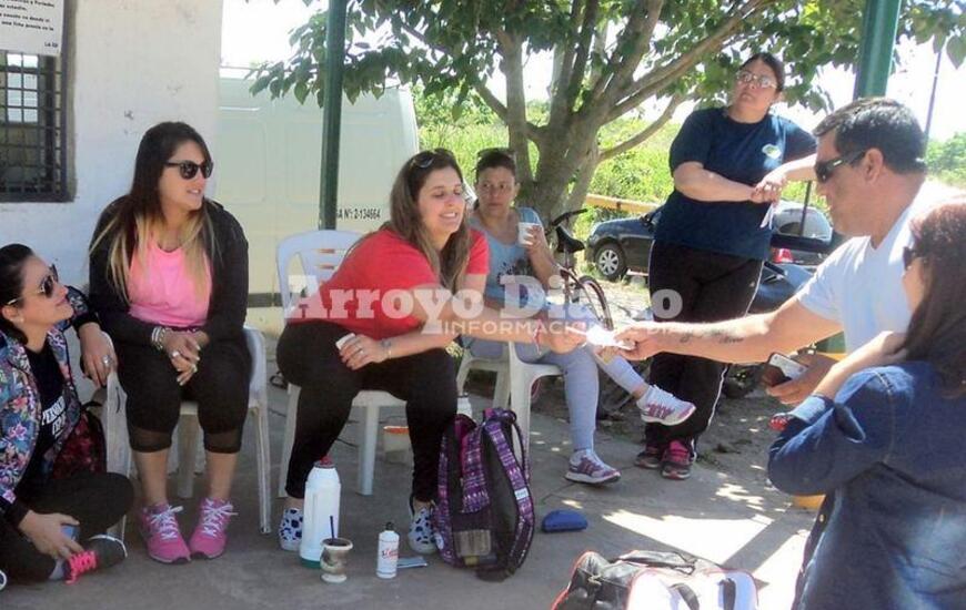 Recaudaci&oacute;n para escuelas y Martu. Fotos: Jorge Cuello