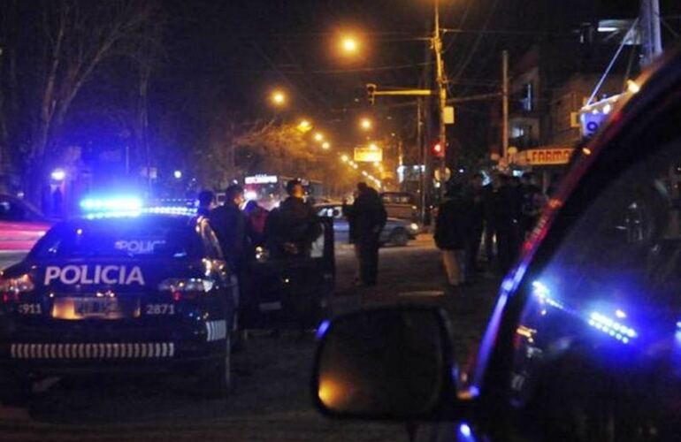 Imagen de Asesinan a dos mujeres en Paran&aacute; y por el doble femicidio detuvieron a un efectivo de Prefectura