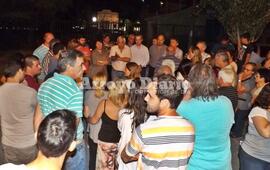 En la esquina. La reunión se desarrolló en San Martín y Baigorria.