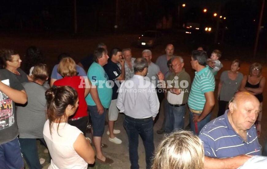 Todos participaron. Vecinos y funcionarios tuvieron cada uno su oportunidad de pedir la palabra y expresarse.