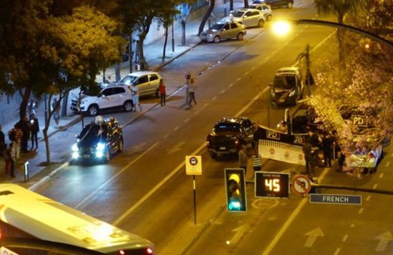 Imagen de Muri&oacute; un peat&oacute;n al ser atropellado por un colectivo de Rosario Bus