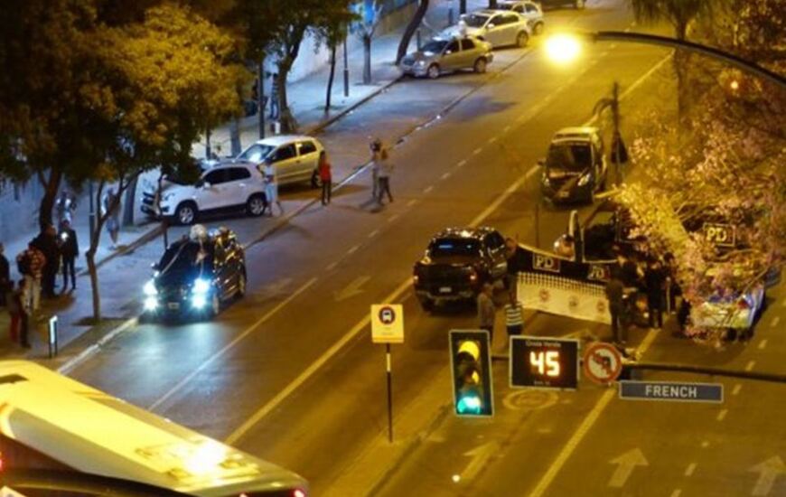 Imagen de Muri&oacute; un peat&oacute;n al ser atropellado por un colectivo de Rosario Bus