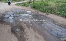 Imagen de Importante rebalse cloacal en Independencia al 1600