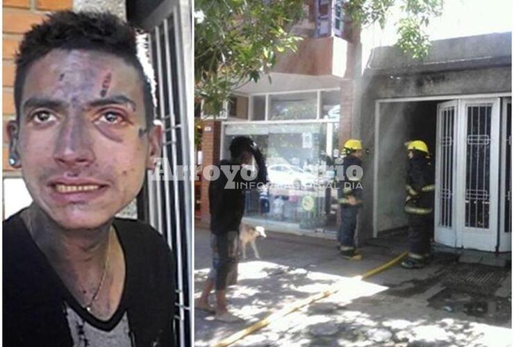 Por un lado, el joven que vive en la propiedad siniestrada y por el otro, los bomberos ya trabajando en el lugar