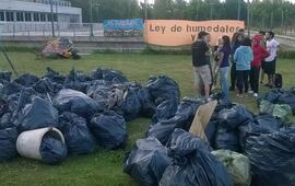 Imagen de Inédito: voluntarios limpiaron el Paraná