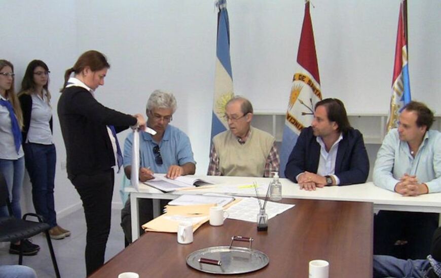 Sobre el acto. Se llevó adelante esta mañana en la Comuna. Foto: Notilagos.