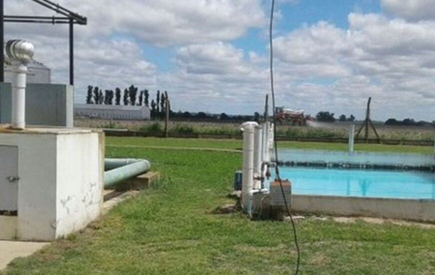 Imagen de Fumigan con agrotóxicos a metros de una planta potabilizadora
