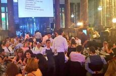 La cena se realiz&oacute; en el ECU de San Mart&iacute;n al 700. Foto: @UNRosario