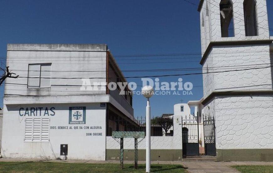 Su lugar. Caritas funciona en Gálvez 881, al lado de la Capilla Santa Lucía.