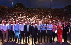 En el Anfiteatro de Rosario: Lifschitz estuvo acompañado por su gabinete y referentes del Frente Progresista