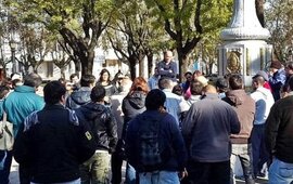 Con un mismo objetivo. Los damnificados vienen manteniendo reuniones para exigir soluciones. Foto: Diario El Sur