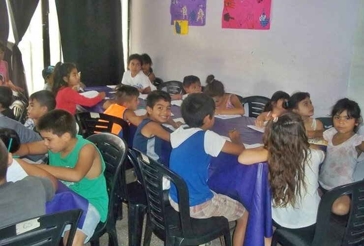 Espacio reducido. El comedor funciona en la casa de Mariela y hoy el espacio no es el acorde por eso buscan algún lugar para alquilar o a alguien que les ceda un lugar más amplio; proyectando a futuro tener sus propias instalaciones.