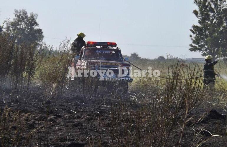 Imagen de Incendio en campo de Fighiera