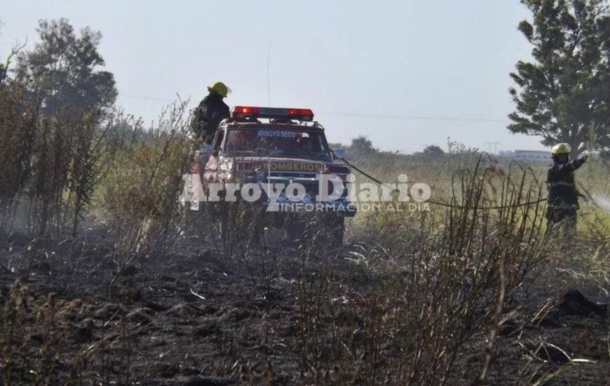 Imagen de Incendio en campo de Fighiera