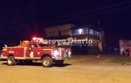 Imagen de Se le prendi&oacute; fuego el &aacute;rbol de navidad