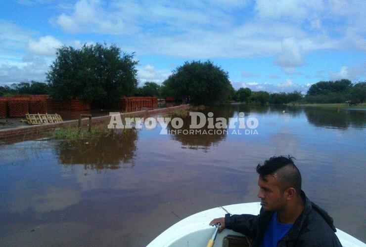 Tapado de agua. El Ombú se muestra prácticamente irreconocible, es un río.