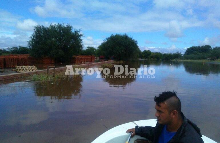 Tapado de agua. El Ombú se muestra prácticamente irreconocible, es un río.